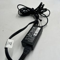 OEM Dell 65W AC Adapter LA65NS5-00 19.5V 3.34A Laptop Charger DP/N 0G6J41