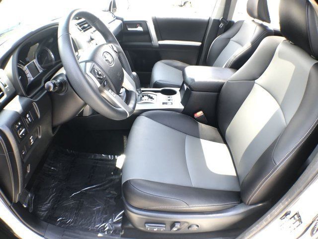 Toyota 4Runner 4x4 2018 clean title 17k millas