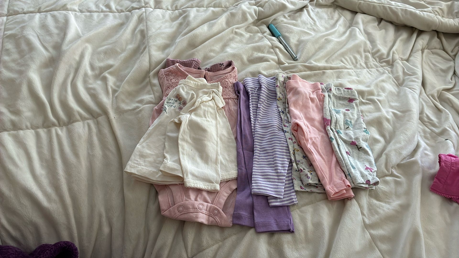 1 Shirt/2 Long sleeve Onesies/5 Pants
