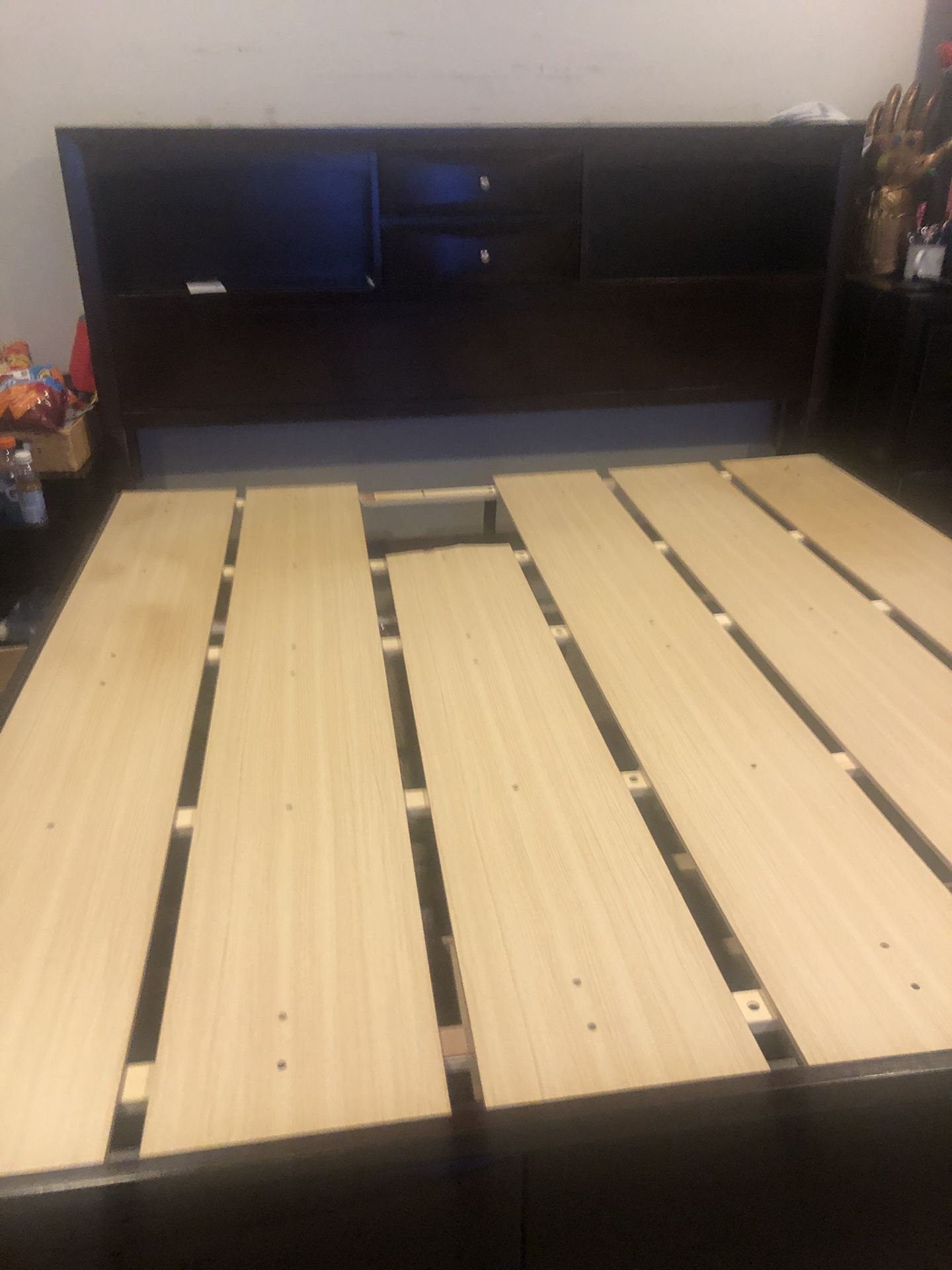 King cali bed frame headboard & dresser drawers