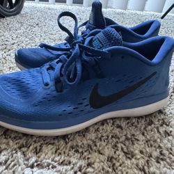 Nike Flex Run - Women size 6