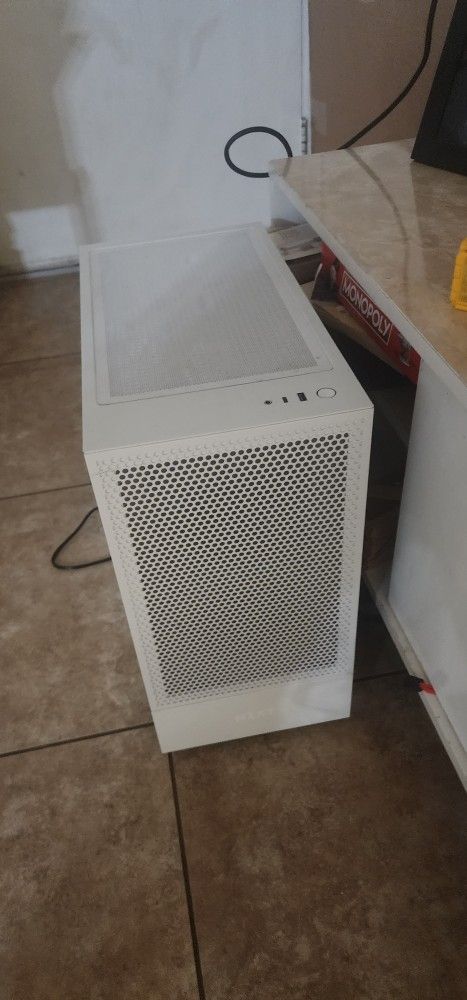 Gaming PC – Ryzen 5 5600X, RTX 4060, 32GB RAM, 750GB NVMe SSD – Ready to Game!
