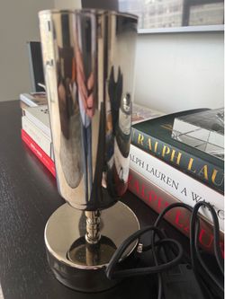RH Uplight