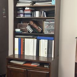 Wooden Bookshelf With Storage And Side-out Keyboard Shelf