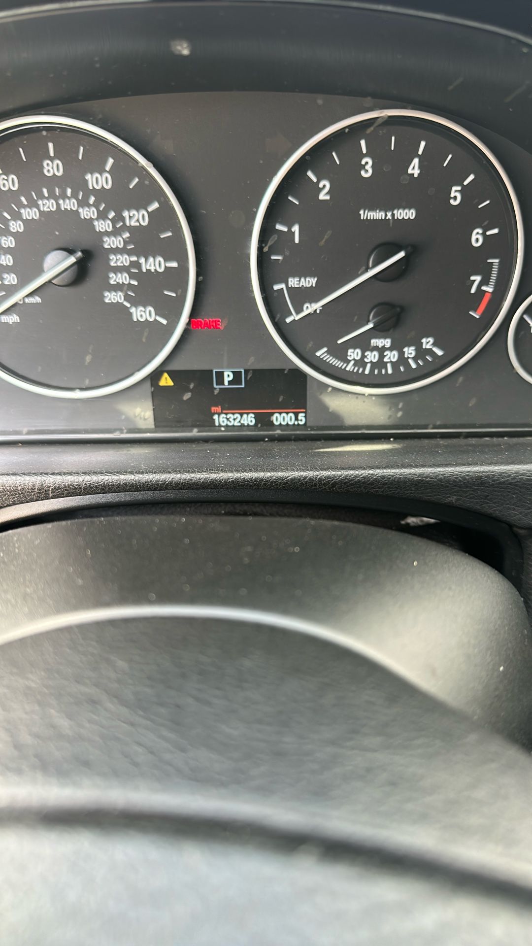 2016 BMW 320 run and Drive no tire selling us2016 BMW 320 run and Drive no tire selling us parts. Are someone could get the title for it no problem. B