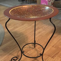 LIKE NEW Bird Feeder (only used indoors) 