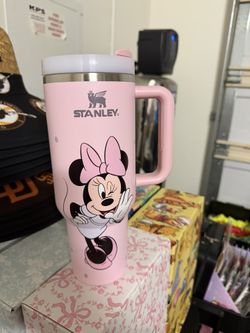 Minnie Mouse 40oz Tumbler