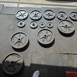 Cast Iron Plates Titan Fitness 