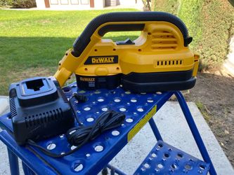 DEWALT DC515 18V Cordless Wet/Dry Vacuum