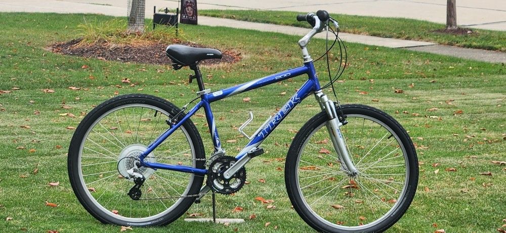 TREK NAVIGATOR 200 - SPORT COMFORT BIKE - MEDIUM FRAME - TUNED