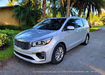 2021 KIA Sedona