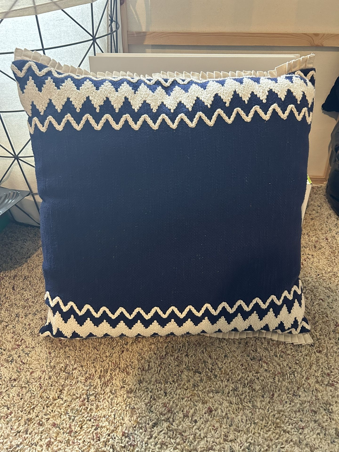 Throw Pillows for Sale in Vancouver, WA OfferUp