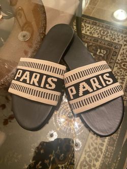Women’s sandals size 7