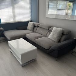 Modern Sofa Light/Dark Gray Left Hand Chaise & Coffee Table