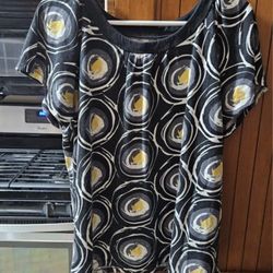 1X a.n.a Womans Short Sleeve Top