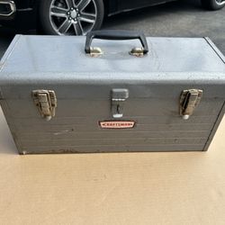 Craftsman Tool Box With Full Tray