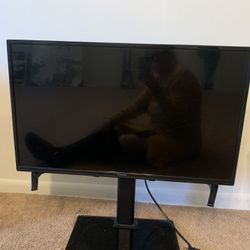 Selling my 32 inch TV good condition