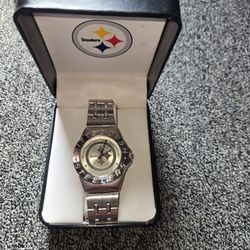 Avon Limited 2007 NFL Men's Watch