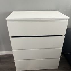 MALM IKEA 4 Drawer Dresser