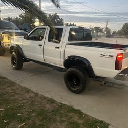 2000 Nissan Frontier