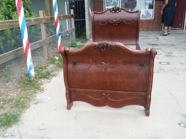 Disney Princess Cherry Wood Twin Size Sleigh Bed For Sale In