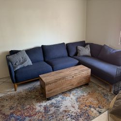 Sectional Couch Blue 