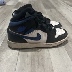 Air Jordan 1 Mid 