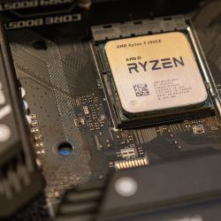 High‑End AMD Bundle – Ryzen 9 3900X, 64 GB Dominator RAM & MSI B450 Tomahawk MAX