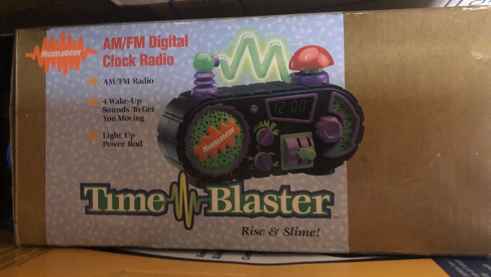 New Vintage Nickelodeon Time Blaster Alarm Clock Radio