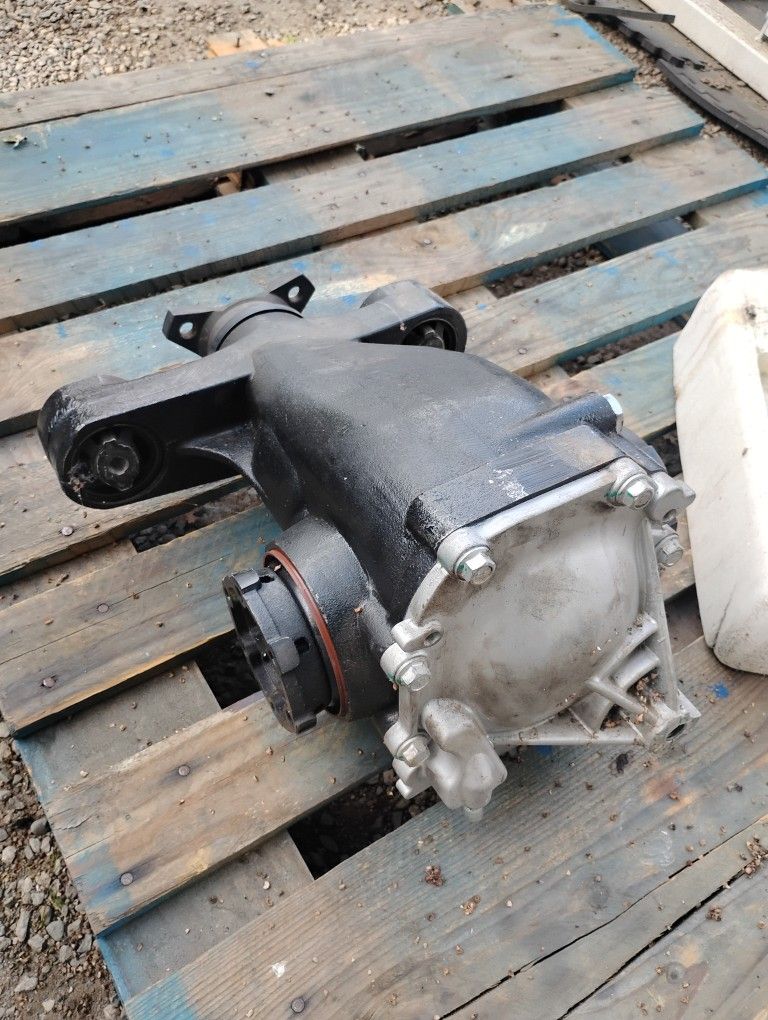 New Cadillac Differential Carrier 2014-2019.