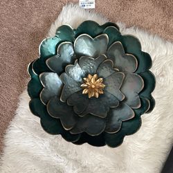 Wall Flower metal