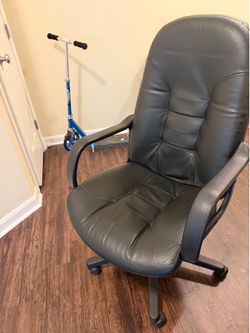 Executive office chair