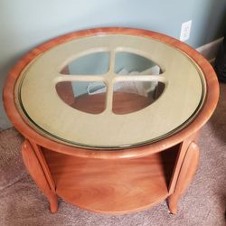 mesa de centro con desk para mini bar 