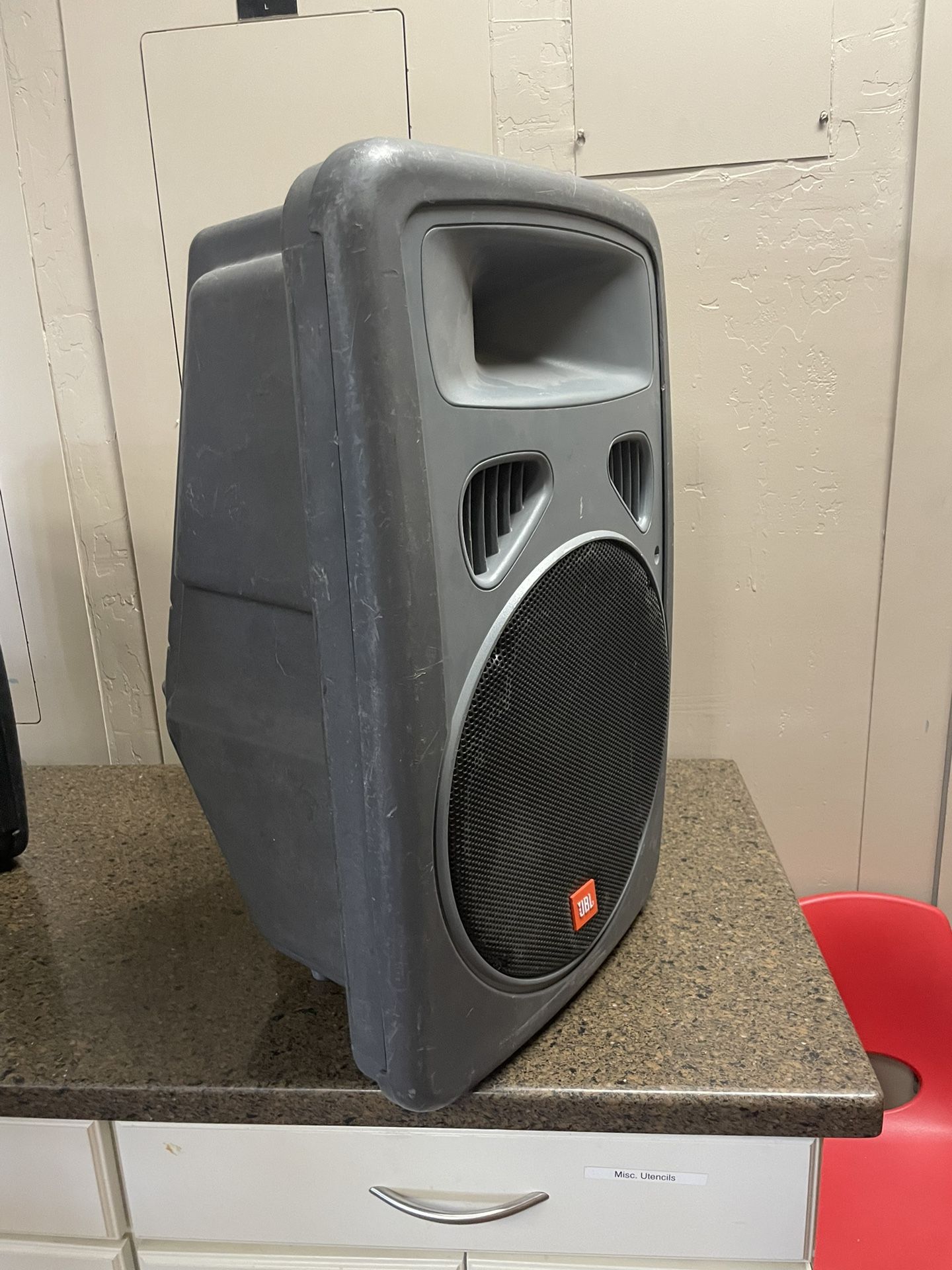 JBL EON Powered Speaker