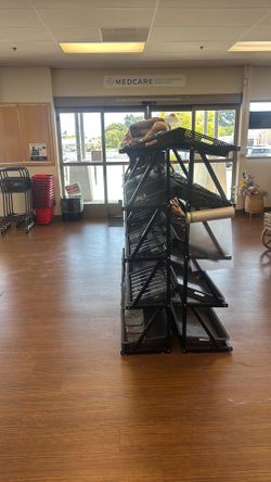 Heavy-Duty 4-Tier Produce & Retail Display Rack – $300
