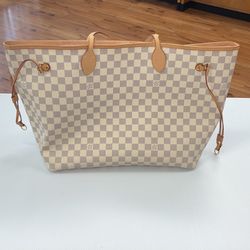 Used Louis Vuitton Purse, With Dust Bag, No Box, Entrupy Verified 