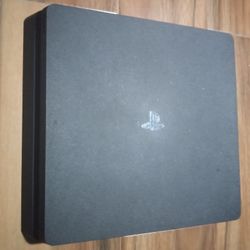 PS4 Slim