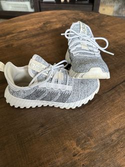Boys adidas size 3y