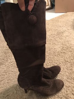 BoName brand boots- Antonio Melani!! Real Swade- very nice!