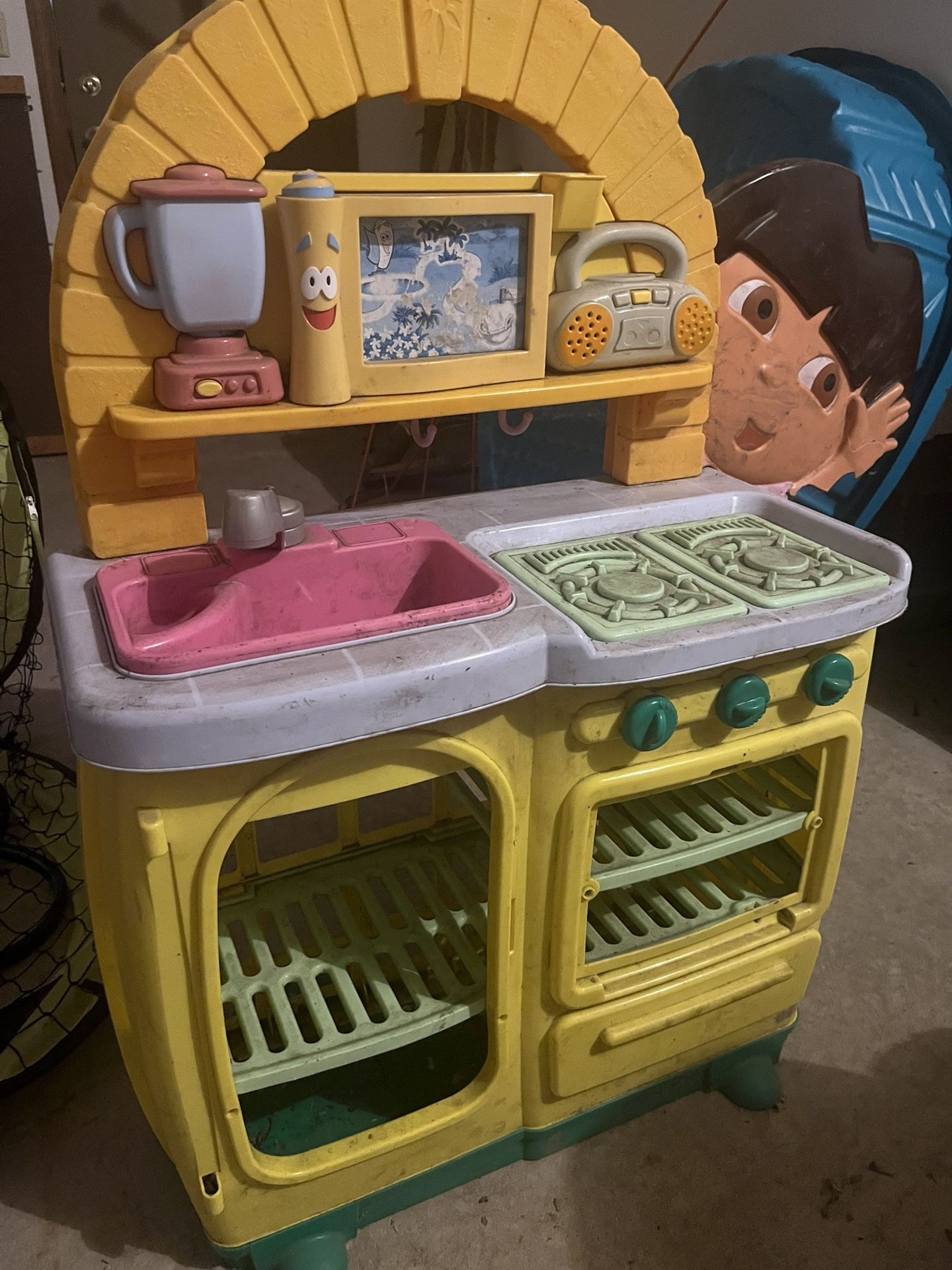 Outdoor Play Kitchen