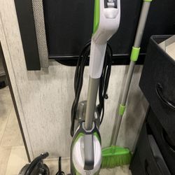 Bissell Vacuum And Mop All In One