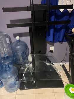 32” to 55” TV Stand