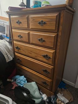 Moving - dresser