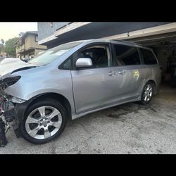2012 Sienna Parts