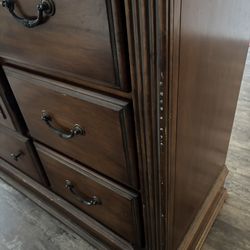 Armoire Dresser