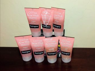 Neutrogena Facial Cleansing  Scrub- $2.50 Each