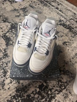 Midnight Navy Jordan 4 Retro