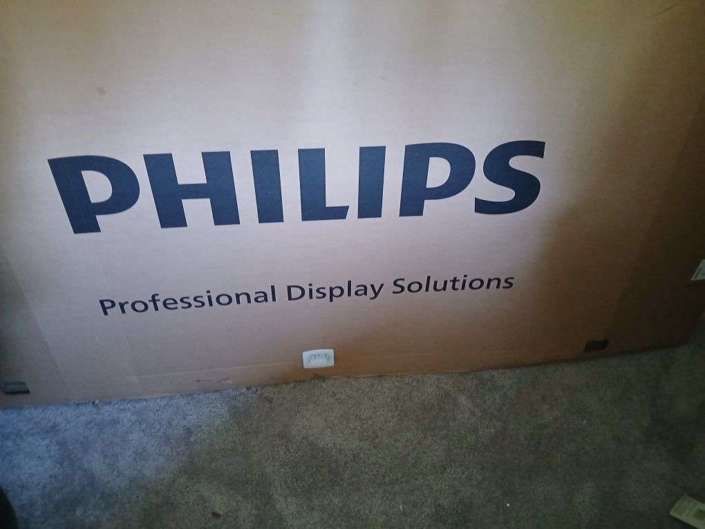 86 Inch Phillips TV Brand New In The Box This TV Is Worth 2700 Only Asking For 1500 Serious Inquiries Only