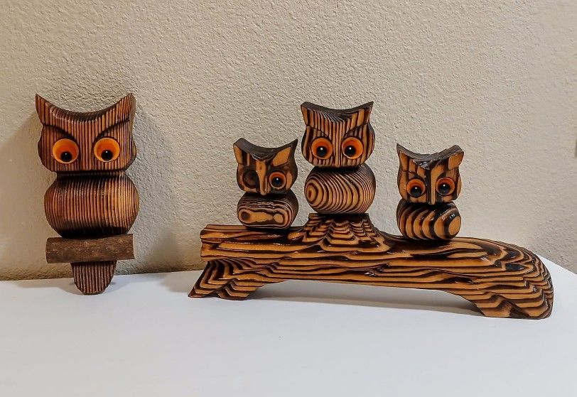 VINTAGE MID CENTURY MODERN WITCO ERA CARVED WOODEN OWL