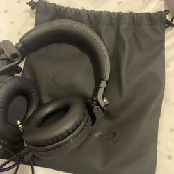 Pioneer Headphones 